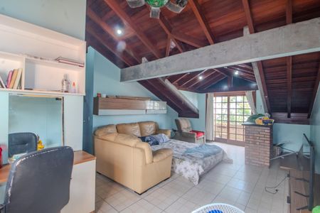 Casa à venda com 238m², 4 quartos e 2 vagasSala 2