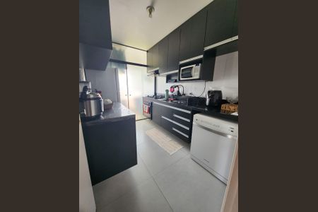 Apartamento à venda com 78m², 2 quartos e 2 vagasCozinha