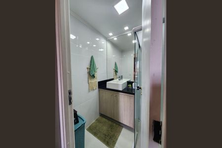 Apartamento à venda com 78m², 2 quartos e 2 vagasBanheiro da Suíte