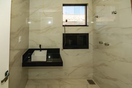 Casa à venda com 200m², 3 quartos e 2 vagasBanheiro Social