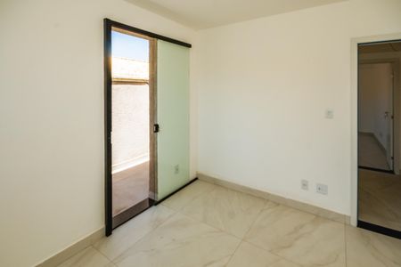 Casa à venda com 200m², 3 quartos e 2 vagasQuarto 2