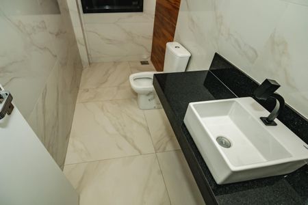 Casa à venda com 200m², 3 quartos e 2 vagasBanheiro da Suíte