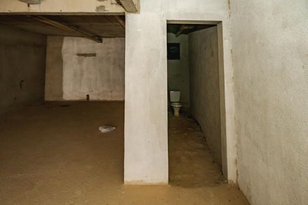 Casa à venda com 200m², 3 quartos e 2 vagasPorão