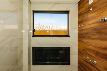 Casa à venda com 200m², 3 quartos e 2 vagasBanheiro da Suíte