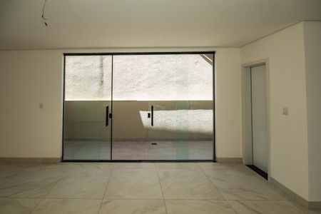 Sala de casa à venda com 3 quartos, 200m² em Santa Branca, Belo Horizonte