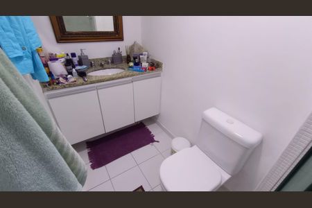 Apartamento à venda com 70m², 2 quartos e 2 vagasBanheiro da Suíte