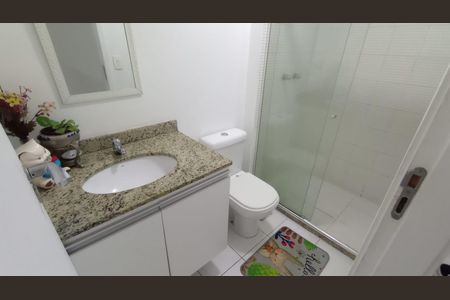 Apartamento à venda com 70m², 2 quartos e 2 vagasBanheiro Social