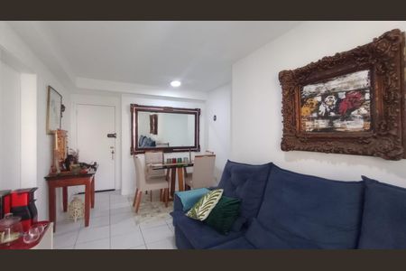 Apartamento à venda com 70m², 2 quartos e 2 vagasSala