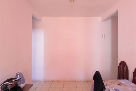 Sala de apartamento para alugar com 2 quartos, 70m² em Heliópolis, Belo Horizonte