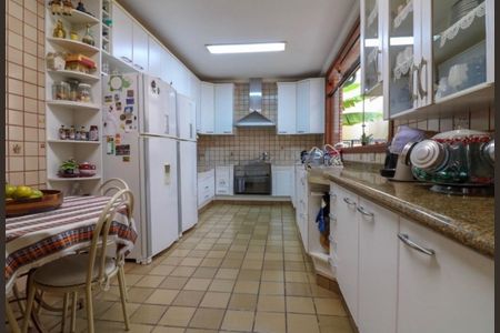 Casa de condomínio à venda com 374m², 3 quartos e 4 vagasFoto 05