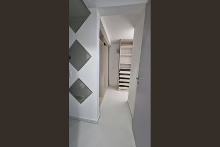 Apartamento para alugar com 84m², 2 quartos e 1 vaga Apartamento para alugar com 84m², 2 quartos e 1 vagaCloset