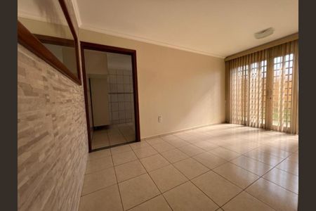Casa à venda com 250m², 3 quartos e 4 vagas Casa à venda com 250m², 3 quartos e 4 vagasFoto 11