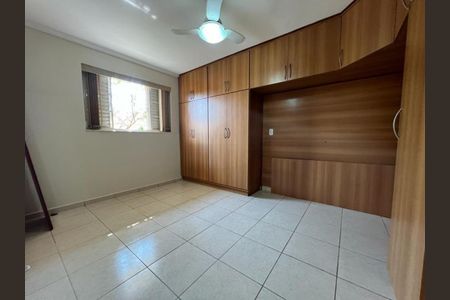 Casa à venda com 250m², 3 quartos e 4 vagas Casa à venda com 250m², 3 quartos e 4 vagasFoto 13