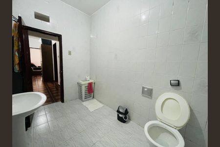 Casa à venda com 75m², 1 quarto e 2 vagasBanheiro