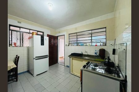 Casa à venda com 75m², 1 quarto e 2 vagasCozinha