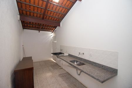 Casa para alugar com 90m², 2 quartos e 1 vagaCozinha e Área de Serviço