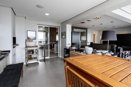 Apartamento à venda com 187m², 3 quartos e 3 vagasVaranda