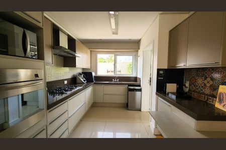 Casa de condomínio à venda com 264m², 5 quartos e 2 vagasCozinha