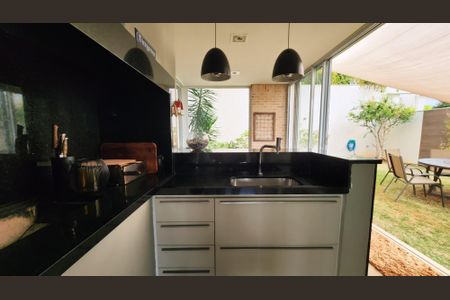 Casa de condomínio à venda com 264m², 5 quartos e 2 vagasÁrea gourmet