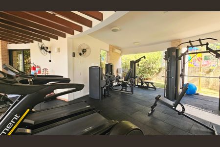 Casa de condomínio à venda com 264m², 5 quartos e 2 vagasÁrea comum - Academia