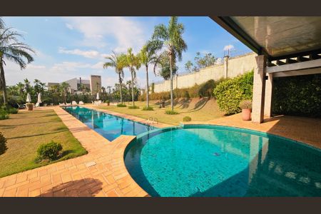 Casa de condomínio à venda com 264m², 5 quartos e 2 vagasÁrea comum - Piscina