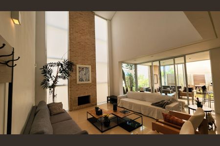 Casa de condomínio à venda com 264m², 5 quartos e 2 vagasSala