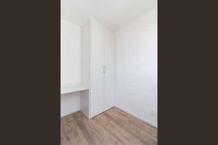 Quarto 2 de apartamento para alugar com 2 quartos, 35m² em Vila Gomes, São Paulo