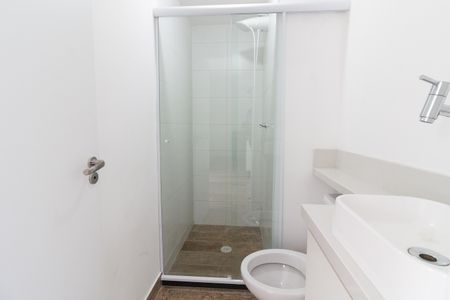 Banheiro de apartamento para alugar com 2 quartos, 35m² em Vila Gomes, São Paulo