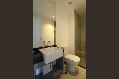 Banheiro de kitnet/studio à venda com 1 quarto, 24m² em Indianópolis, São Paulo