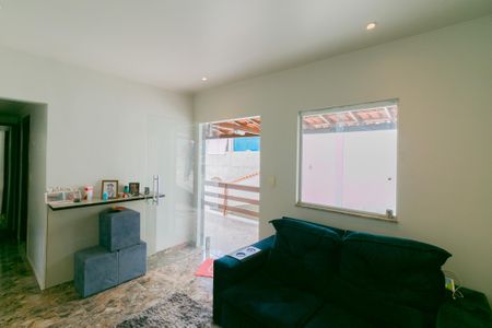Sala de casa para alugar com 3 quartos, 240m² em Vila Cloris, Belo Horizonte