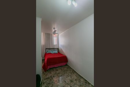 Quarto 1 de casa para alugar com 3 quartos, 240m² em Vila Cloris, Belo Horizonte