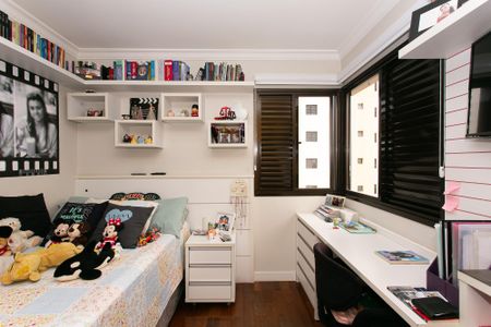 Apartamento para alugar com 156m², 3 quartos e 2 vagasQuarto 2