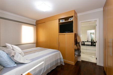 Apartamento para alugar com 156m², 3 quartos e 2 vagasSuíte