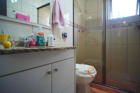 Apartamento à venda com 65m², 2 quartos e 2 vagasBanheiro da Suíte