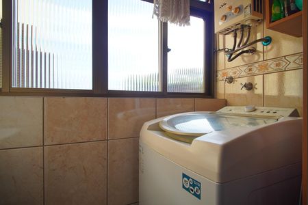 Apartamento à venda com 65m², 2 quartos e 2 vagasCozinha e Área de Serviço