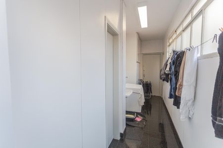 Apartamento à venda com 102m², 3 quartos e 1 vagaÁrea de Serviço