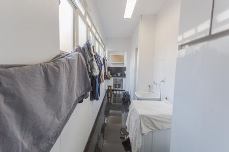 Apartamento à venda com 102m², 3 quartos e 1 vagaÁrea de Serviço