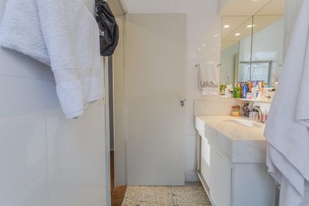 Apartamento à venda com 102m², 3 quartos e 1 vagaBanheiro da Suíte