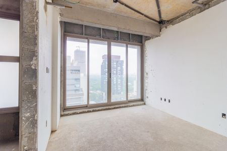 Apartamento à venda com 340m², 5 quartos e 4 vagasSuíte 2