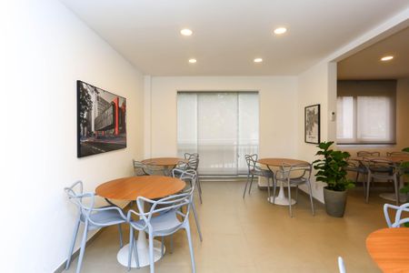 Studio para alugar com 26m², 1 quarto e sem vaga Studio para alugar com 26m², 1 quarto e sem vagaÁrea comum - Salão de festas