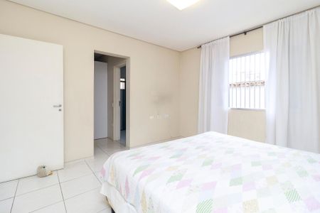 Casa à venda com 191m², 4 quartos e 4 vagas Casa à venda com 191m², 4 quartos e 4 vagasSuíte
