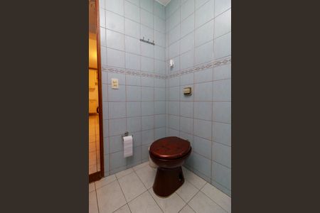 Casa à venda com 191m², 4 quartos e 4 vagas Casa à venda com 191m², 4 quartos e 4 vagasEdícula