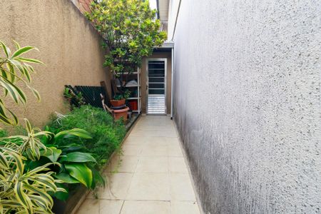 Casa à venda com 191m², 4 quartos e 4 vagas Casa à venda com 191m², 4 quartos e 4 vagasQuintal