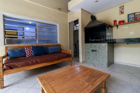 Casa à venda com 191m², 4 quartos e 4 vagas Casa à venda com 191m², 4 quartos e 4 vagasChurrasqueira