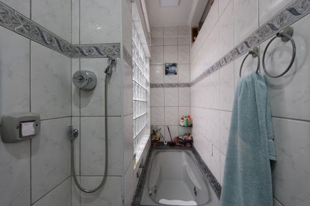 Casa para alugar com 250m², 4 quartos e 1 vagaBanheiro Social