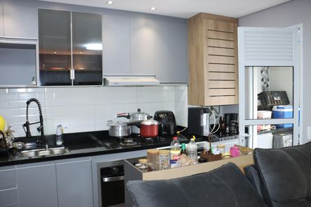 Sala de apartamento para alugar com 2 quartos, 57m² em Jardim Recanto Suave, Cotia