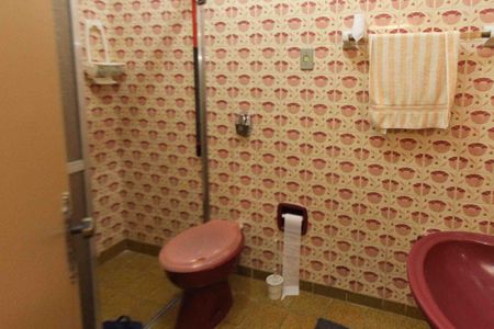 Casa à venda com 80m², 2 quartos e sem vagaBanheiro