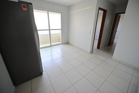 Apartamento para alugar com 75m², 2 quartos e 1 vagaSala
