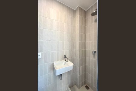 Apartamento para alugar com 125m², 3 quartos e 1 vagaÁrea de serviço - banheiro