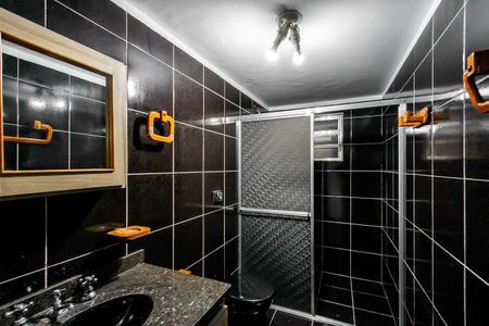 Casa à venda com 125m², 4 quartos e 2 vagasBanheiro